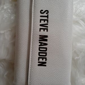 Steven madden wallet